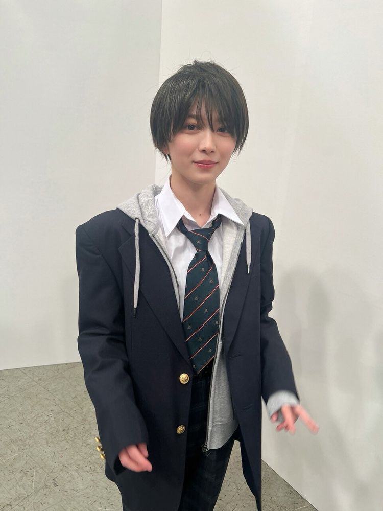 櫻坂46森田ひかるの男装姿。顔が良いです。