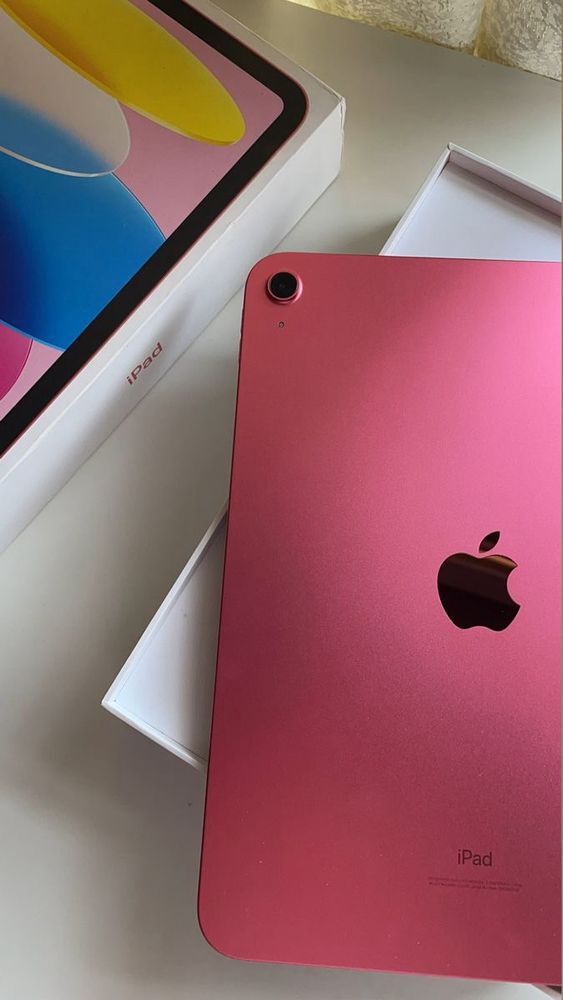 pink ipad 10th gen (photo from pinterest)