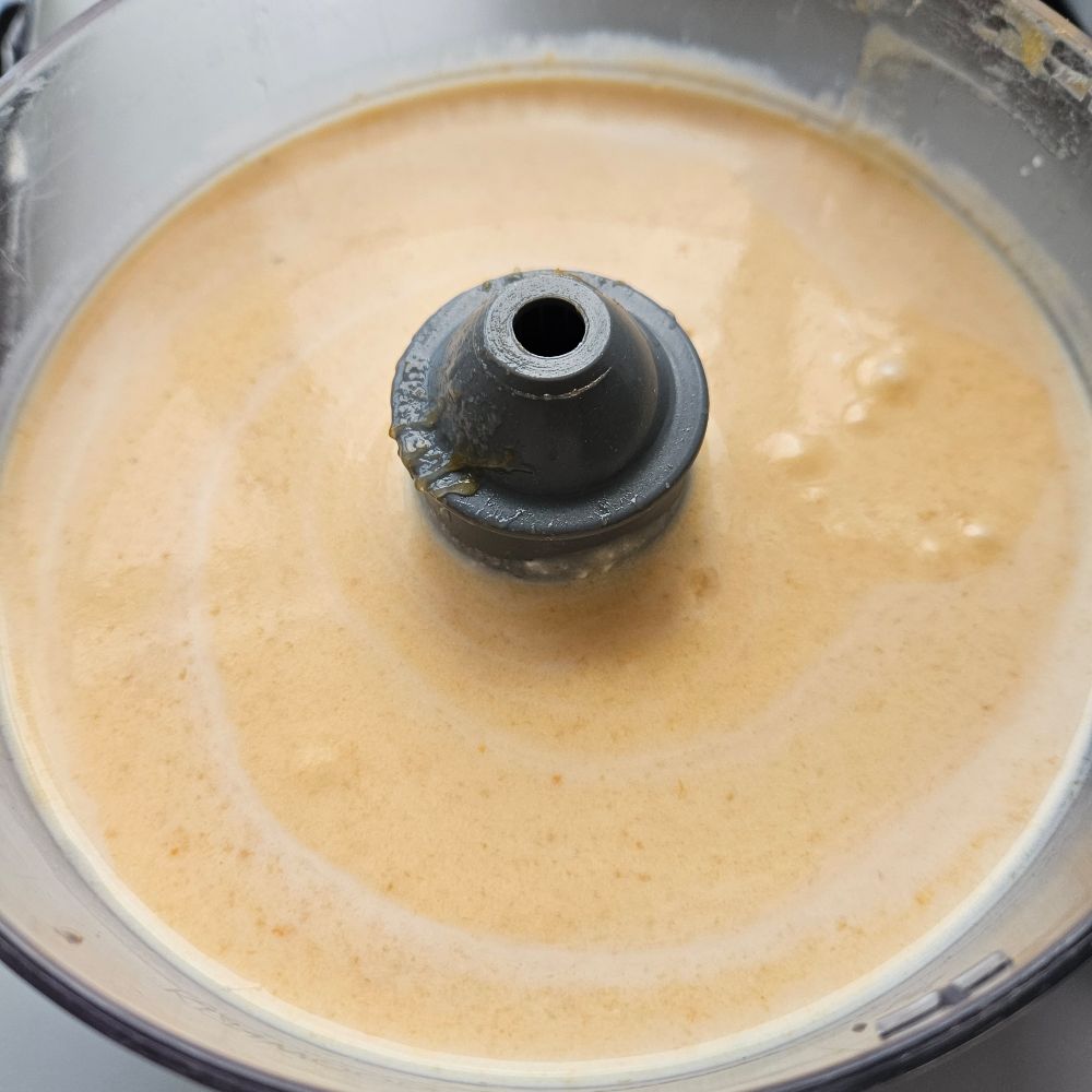 Apricot base with a cream swirl