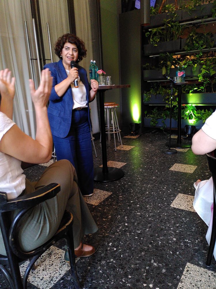 Berîvan Aymaz am Mikrofon