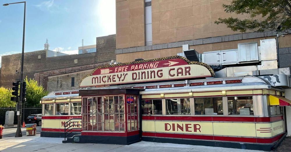 An icon returns: Mickey’s Diner is open in St. Paul