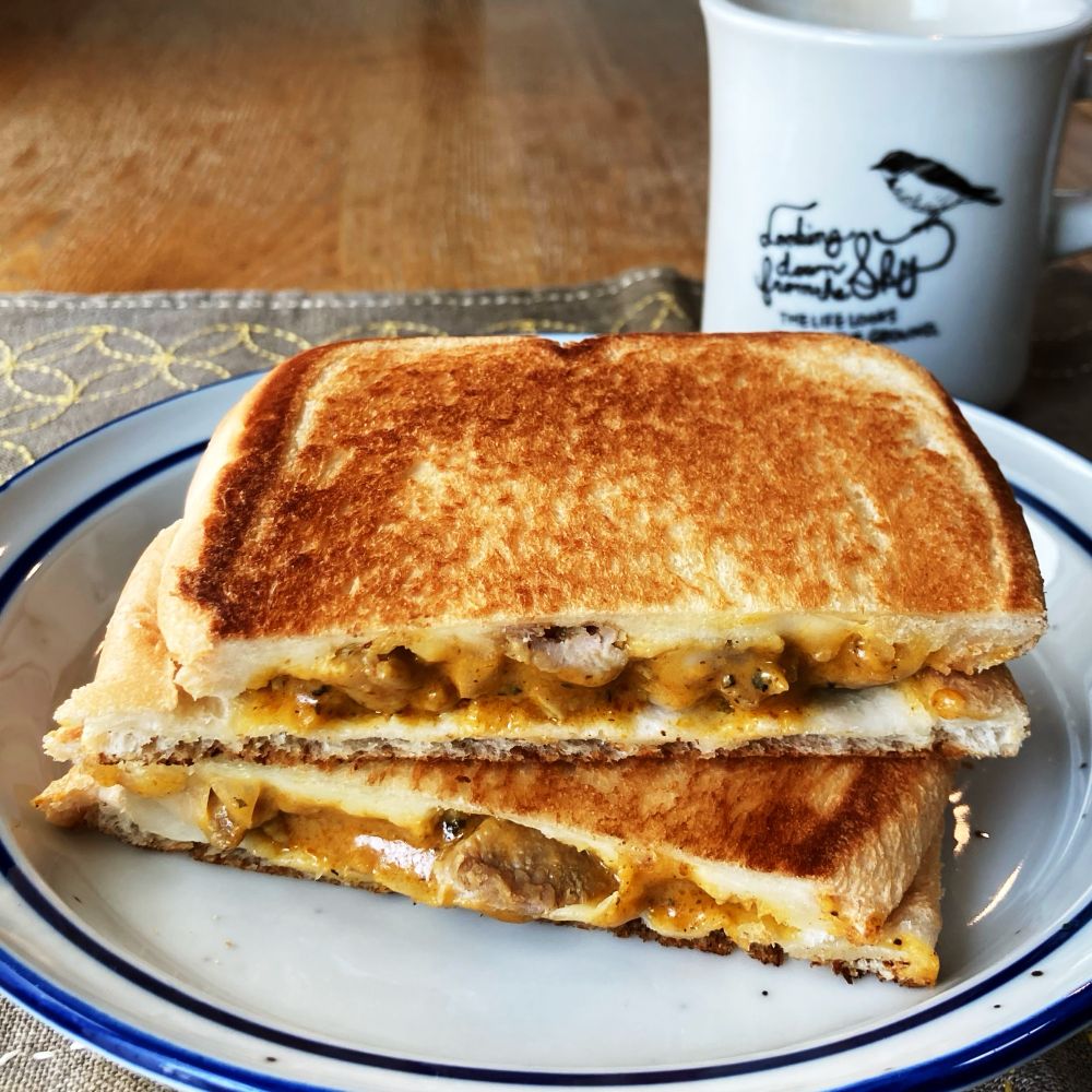 チキンカレーのホットサンド