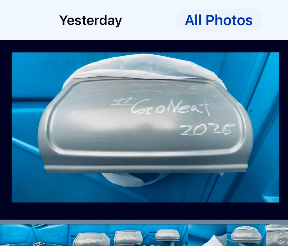 No ice in the porta potties in Chicago. Just tp to #GoNeat and wipe out ice in Chicago. #ICEgoHome!