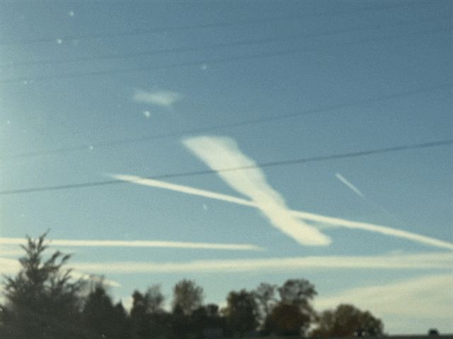 Blue sky with jet stream X- photo bounce 