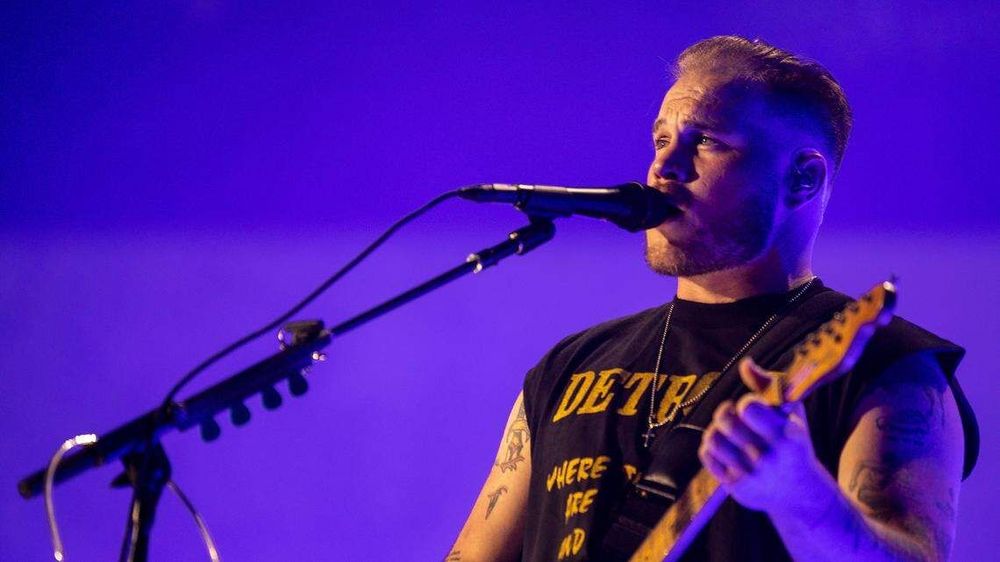 The country singer, a Philadelphia Eagles fan, kicked off a nasty back-and-forth on X with a dig at Kansas City’s team.
