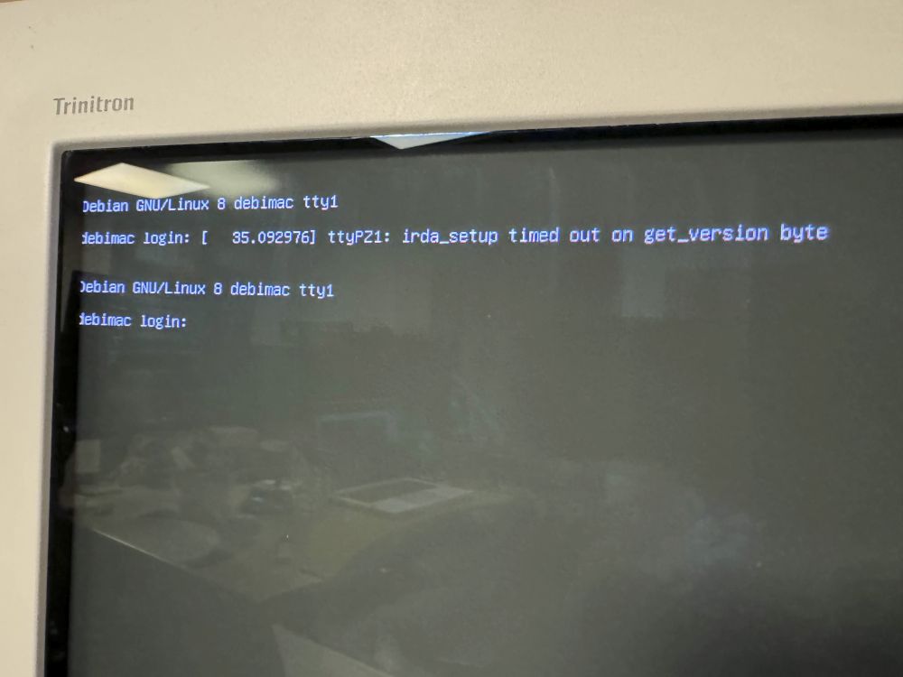Debian login terminal