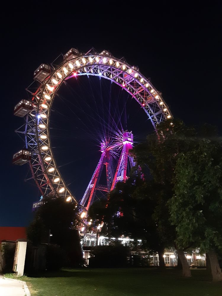 Nachtaufnahme des Wr. Riesenrades.