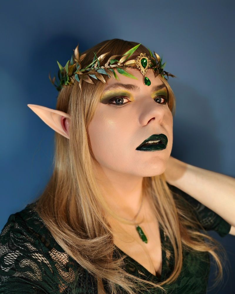 Elf Aly, looking off to the side of the camera. Apparently this is known as "indirect address"