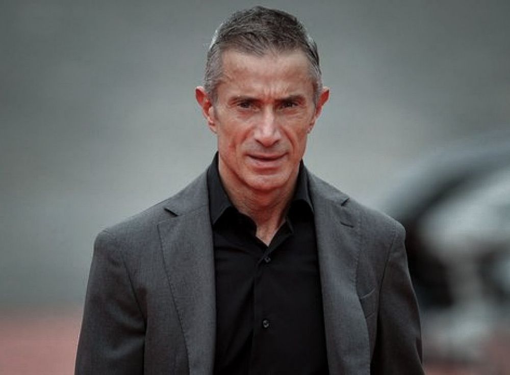 Andrea Berta, looking worried at the route of passage..