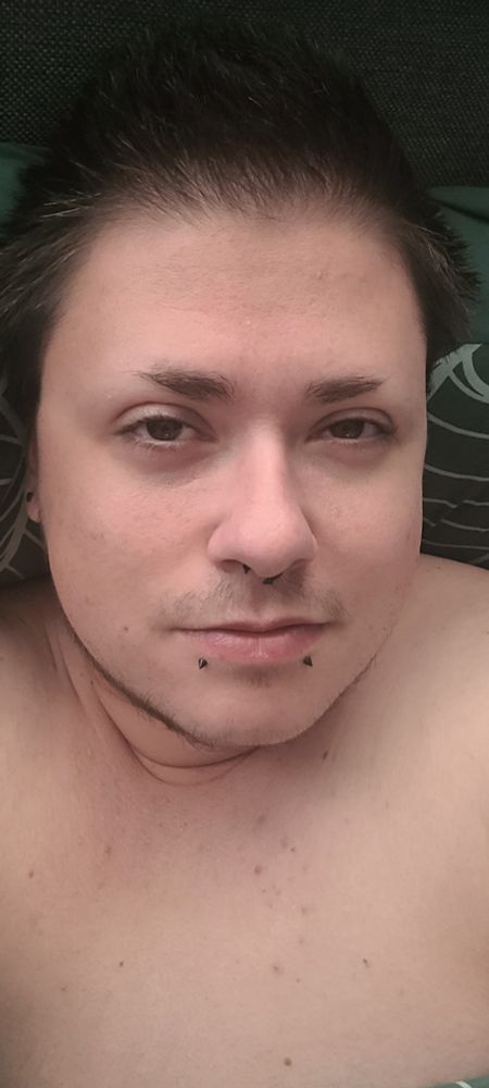 Rain's selfie while shirtless 