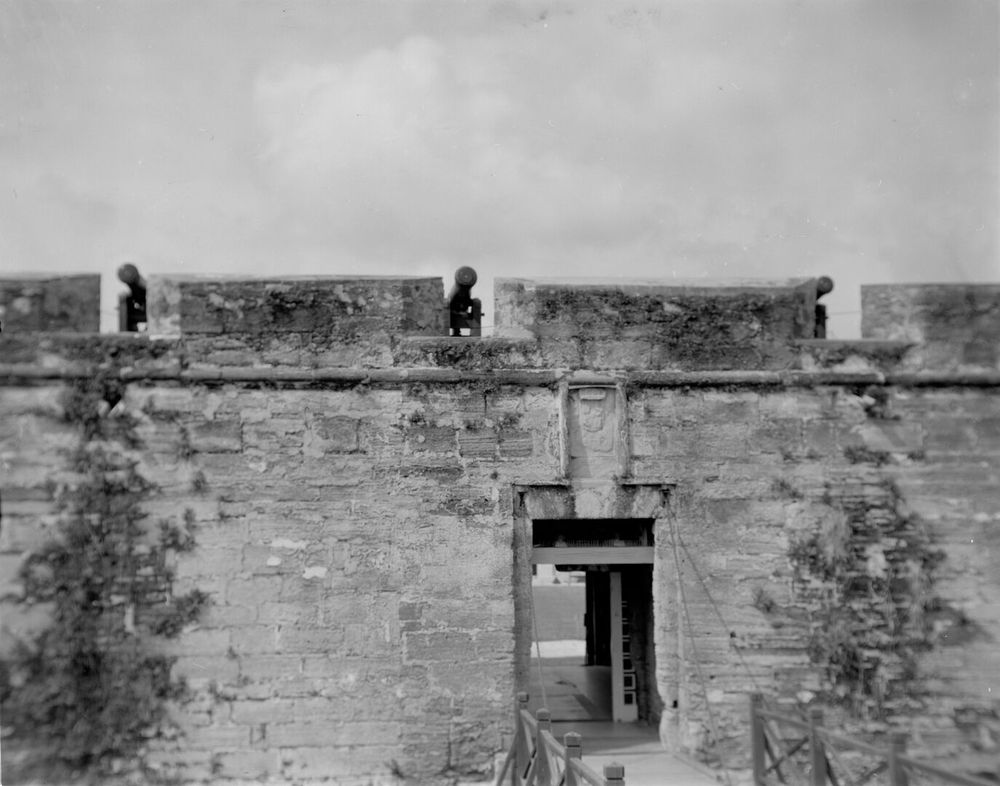 Three cannons peek out through the parapets.