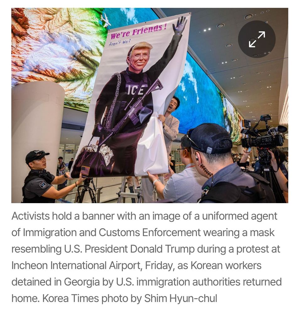 Korean Times photo at homecoming of S. Koreans seized by ICE and deported from US