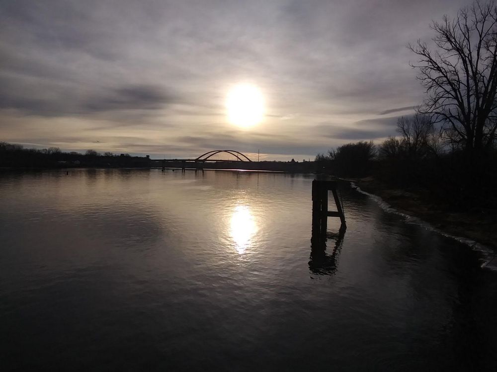 Just after sunrise on the Mississippi river. 