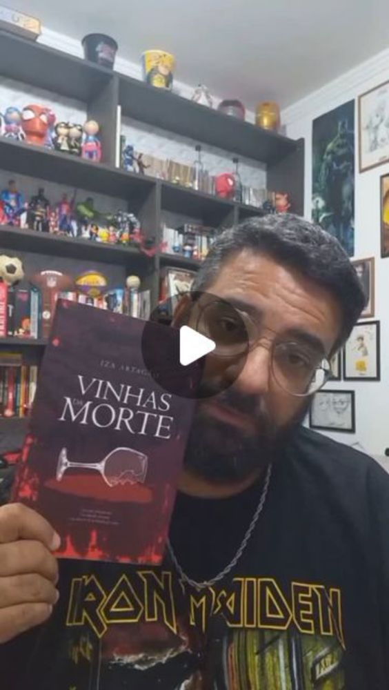 Renato Zanotte on Instagram: "UPDATE: Não tem mais o livro físico, acabou tudo na Bienal!!! Parabéns!!!! 🤗🤗🤗

Segundo a autora, a versão digital vai estar disponível no final de Outubro. E claro que e...