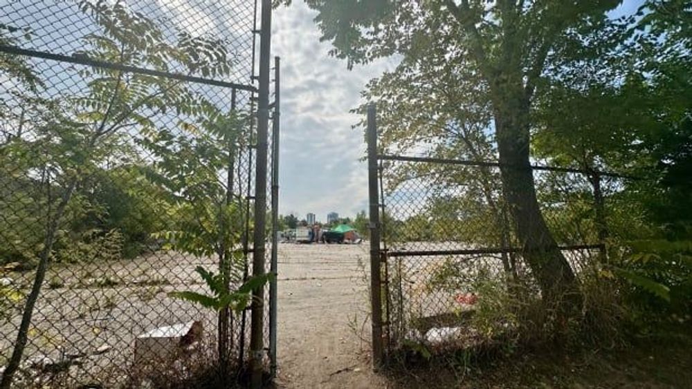 Hamilton approves $7M for city's 1st outdoor shelter, to be set up by December in 'massive' undertaking | CBC News