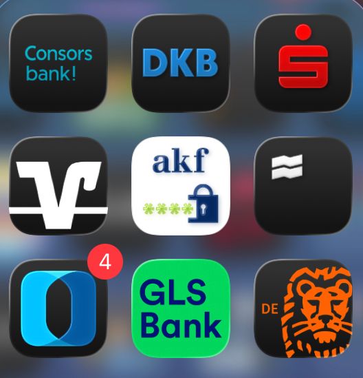 Screenshot von Apps acht verschiedener Banken