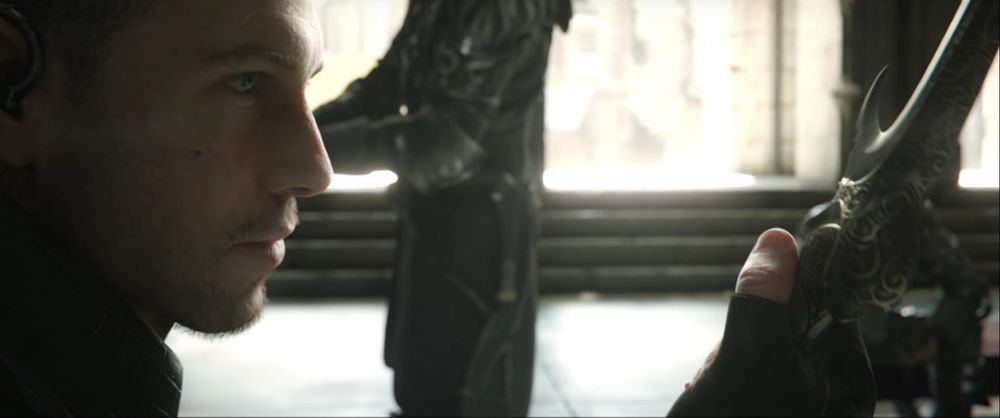 Nyx inspecting the Galahdan kukri while preparing to go after Luna.