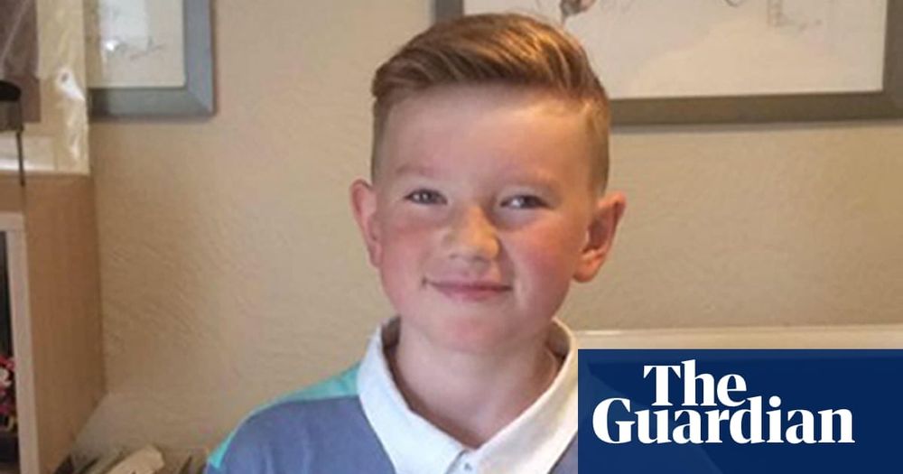 Greater Manchester police close child abduction inquiry, saying it is what Alex Batty and his family want