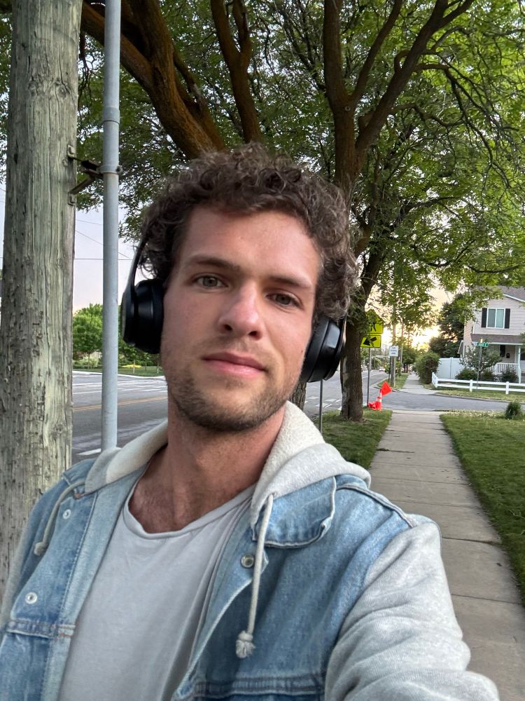 A selfie I took while taking a walk