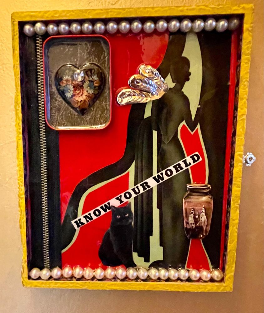 https://kimikitsch.etsy.com/listing/4302083133