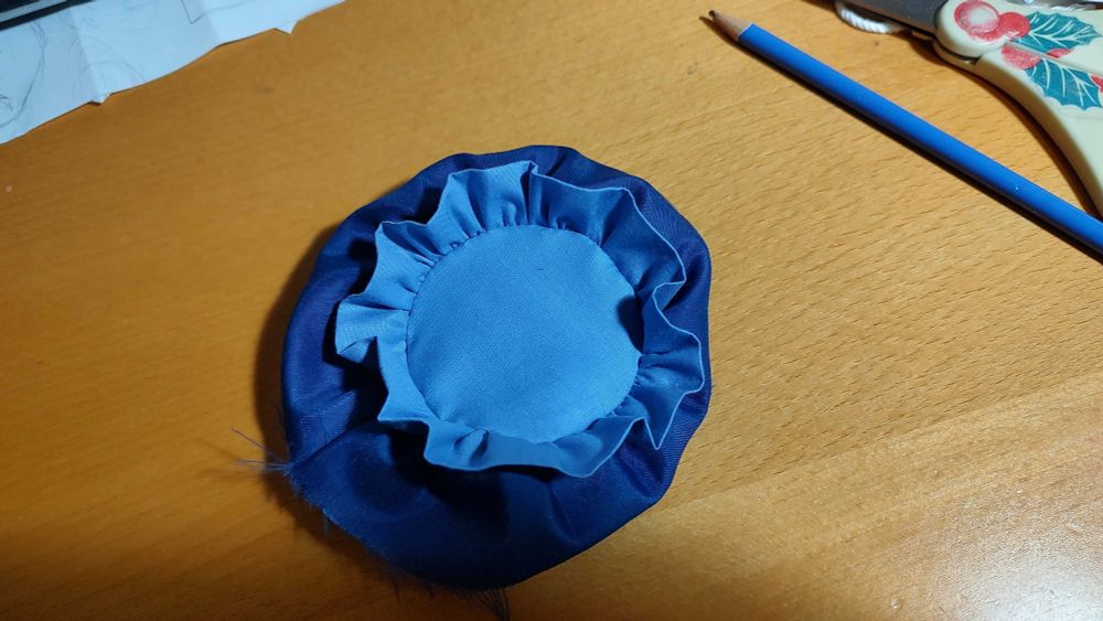 When we moved away from a lace bottom, I made a ruffled edge sample to show how it can be done.