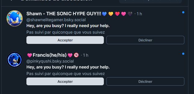 Screenshots of two accounts using the same exact message : "Hey, are you busy? I really need your help.", which is a message used by scammers in DMs.