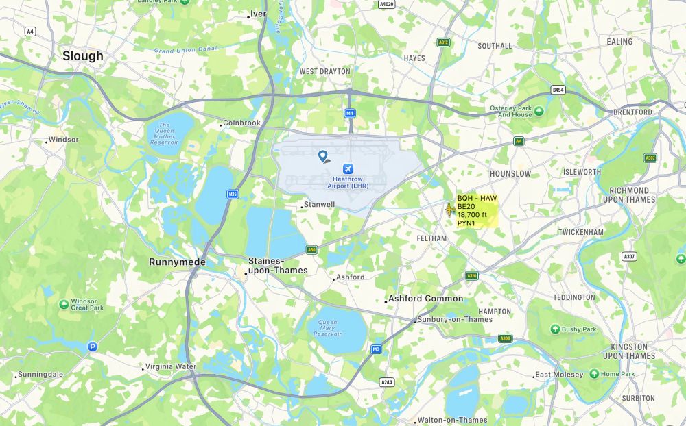 Screenshot of Flightradar view of Heathrow airport totally empty of planes
