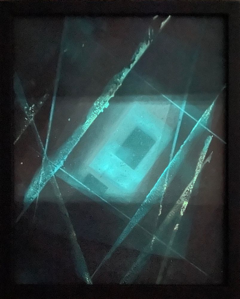 Obra "Vista de dron" (apagada a oscuras) de la serie "Parabellum 3", por el artista abstracto El Gus.