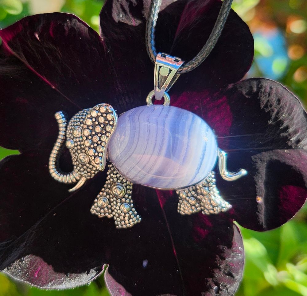 Blue lace agate on metal elephant body pendant