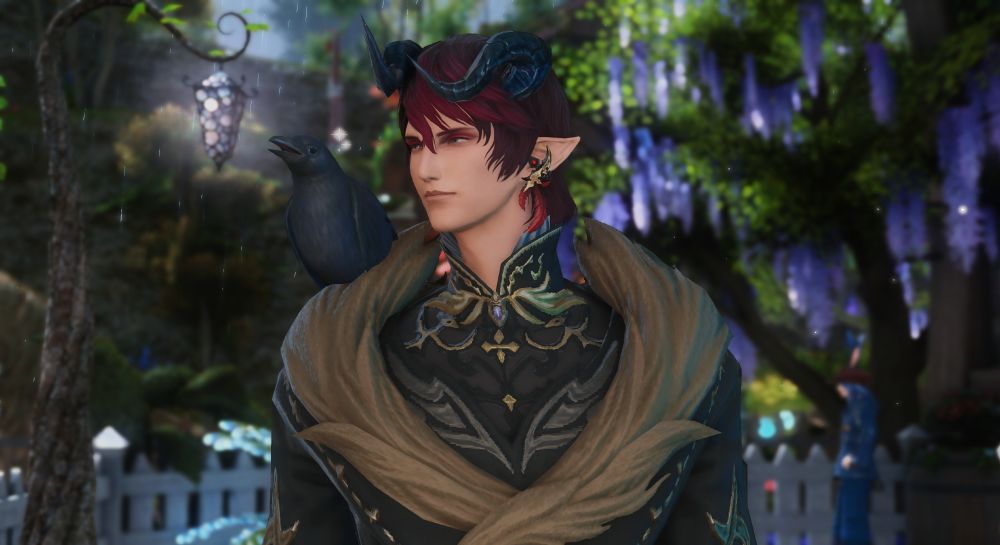 Kai, an Elezen man, with a little happy crow posing for camera from his shoulder.