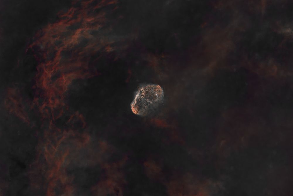  As always, here's a starless version to see the intricacy of this celestial object. Looks more like a brain floating in space.