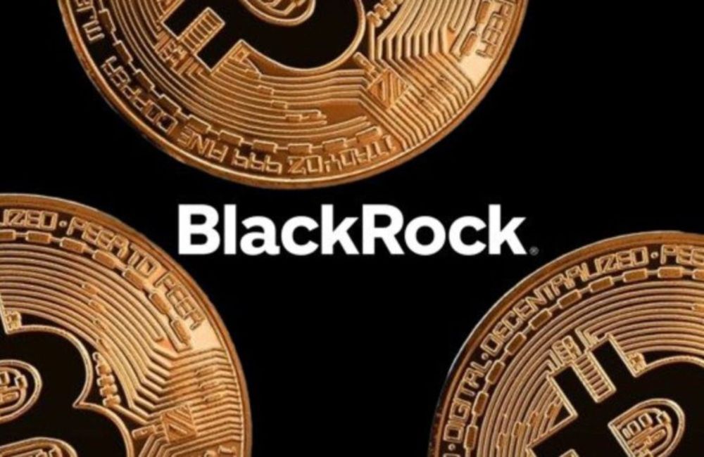 BlackRock vê crise de US$35 trilhões a frente e aposta no Bitcoin