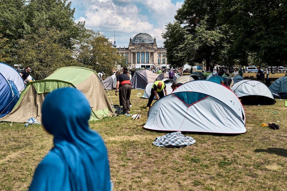 Gerichtsurteil: Pro-Palästina-Camp darf wieder vor das Kanzleramt ziehen