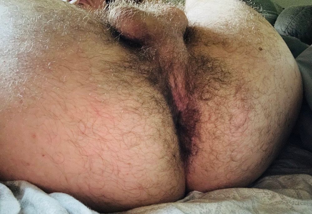 Fuzzy butt with pink hole 