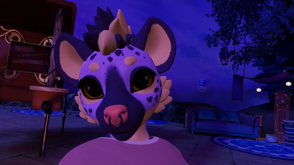 VRChat avatar of an improvised Swizz Yeen made out of Smu's Yeenie avatar