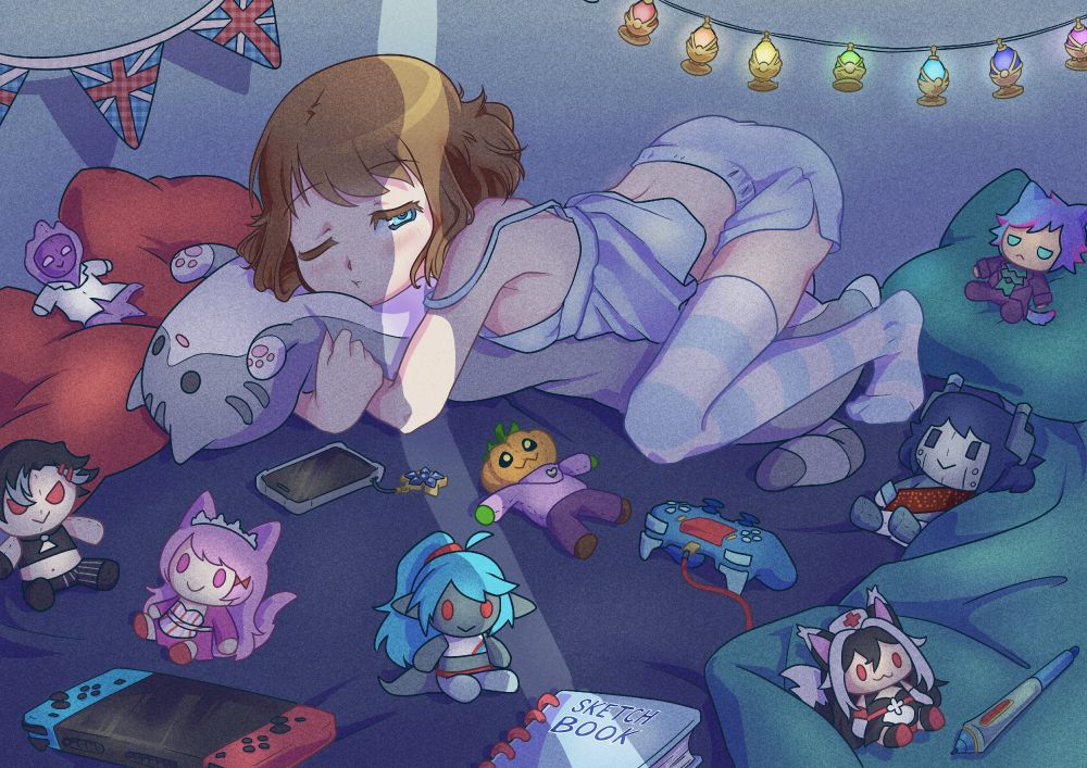 Freya sleeping in her bed, with a long cat body pillow along with a multitude of plushies that resemble her friends (from left to right: Enrico Zenitani, Lunatic Mag, Nintendorable, LordAquarious, LocalSven, KaiMiho, FroyBot and illoVT). Her phone, games console, sketchbook and tablet pen can also be seen on the bed. Above the bed, gingham bunting and a string of Soul Gem fairy lights can be seen.