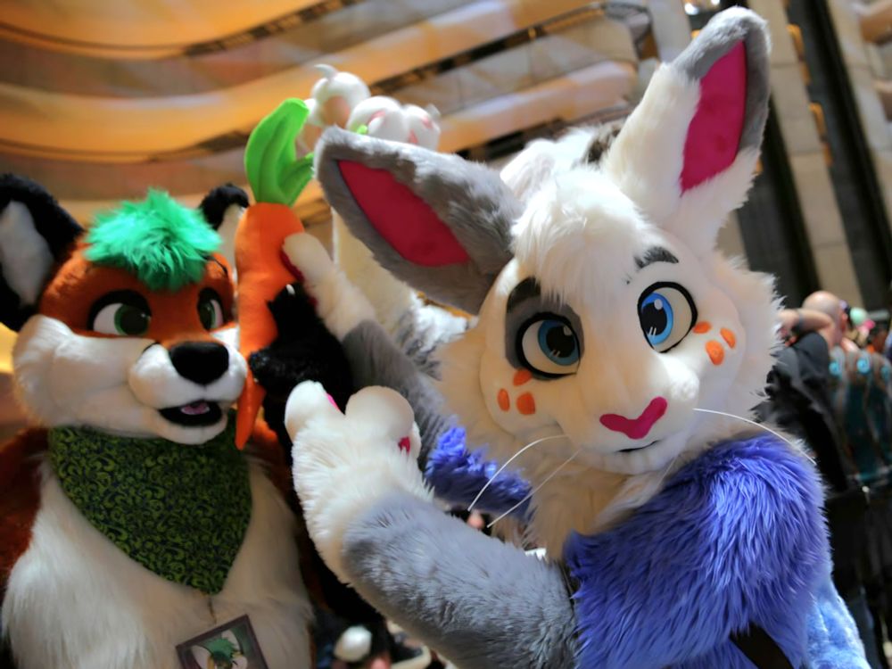 Lea is letting us know that I look like his delicious carrot