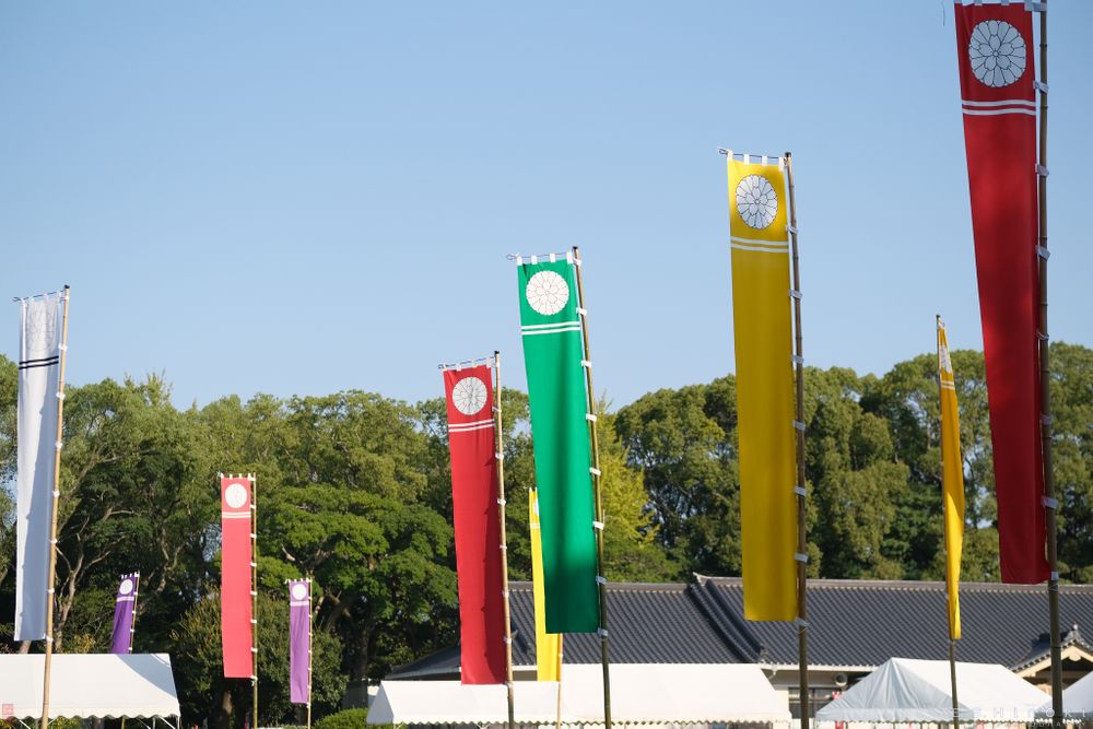 SHOT INFO:

Camera = FUJIFILM X-Pro3
Lens = XF50mmF2 R WR

ExposureInfo = 13.4EV - 1/7000s  F2.5  ISO400

CustomSettingName = DevR:Ordinary(C)
FilmSimulation = PROVIA
MonochromaticColor = WC : --, MG : --
GrainEffect = OFF
ColorChromeEffect = WEAK
ColorChromeFXBlue = WEAK
WhiteBalance = AUTO
WBShift = R :  1, B : -1
DynamicRange = DR200%(AUTO)
DRangePriority = OFF
ToneCurve = H : +1, S : -1
Color = -2
Sharpness = +1
NoiseReduction = +1
Clarity =  0