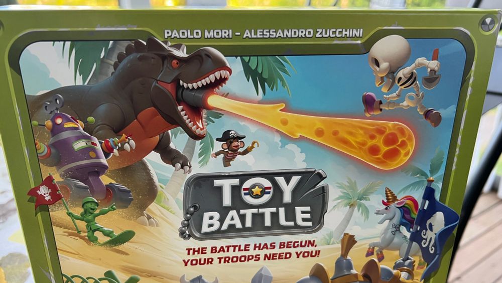 The box cover for the board game Toy Battle