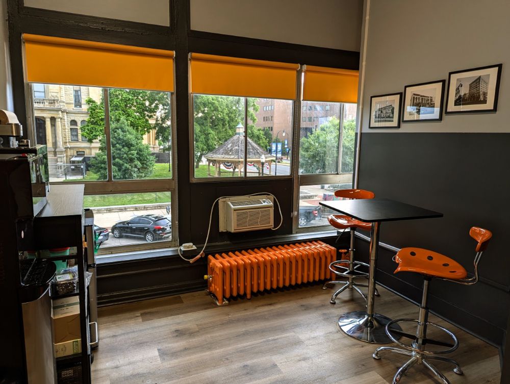 Studio 3.0 break room, cafe table and chairs