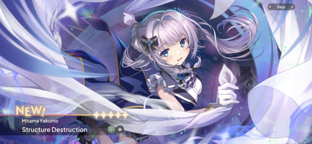 Kioku art for Mitama Yakumo, Structure Destruction. Mitama is a girl with white hair in a ponytail with a small side braid clipped with a silver bow hair clip, dark blue vertical over a blouse with cap sleeves ruffles and even more ruffles at the collar. In her gloved hands, she is holding a white cloth that is swirling around her.