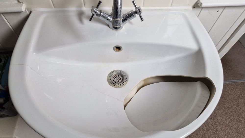 A broken sink