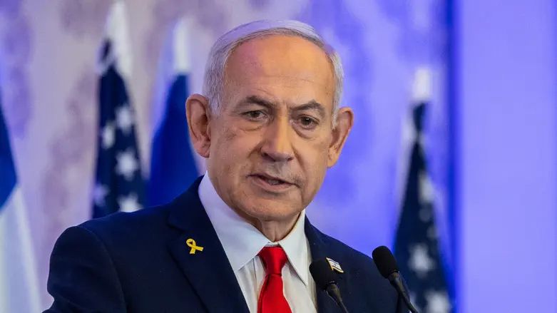 Sources from the Prime Minister's office report that Benjamin Netanyahu has decided to capture and occupy the Gaza Strip, against the position of the IDF, and will discuss it with the Cabinet.