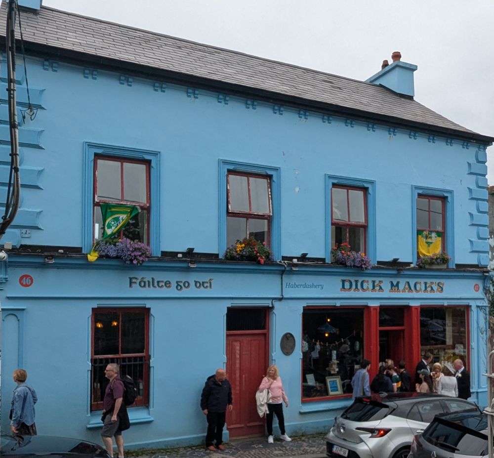 Image of a (very blue) bar in Dingle, Kerry that doubles up as a haberdashery.