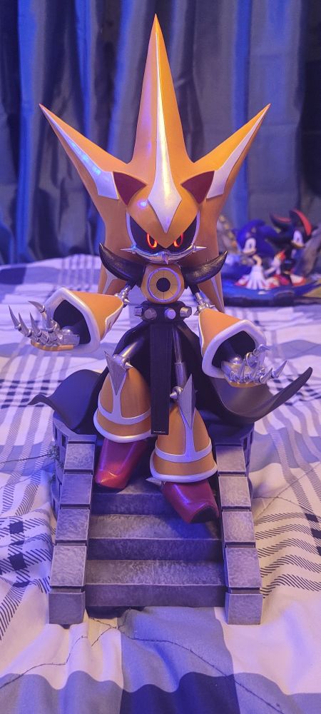 "Super Neo Metal Sonic (SNMS) " custom-made 3D-printed statue with LED with lights on.