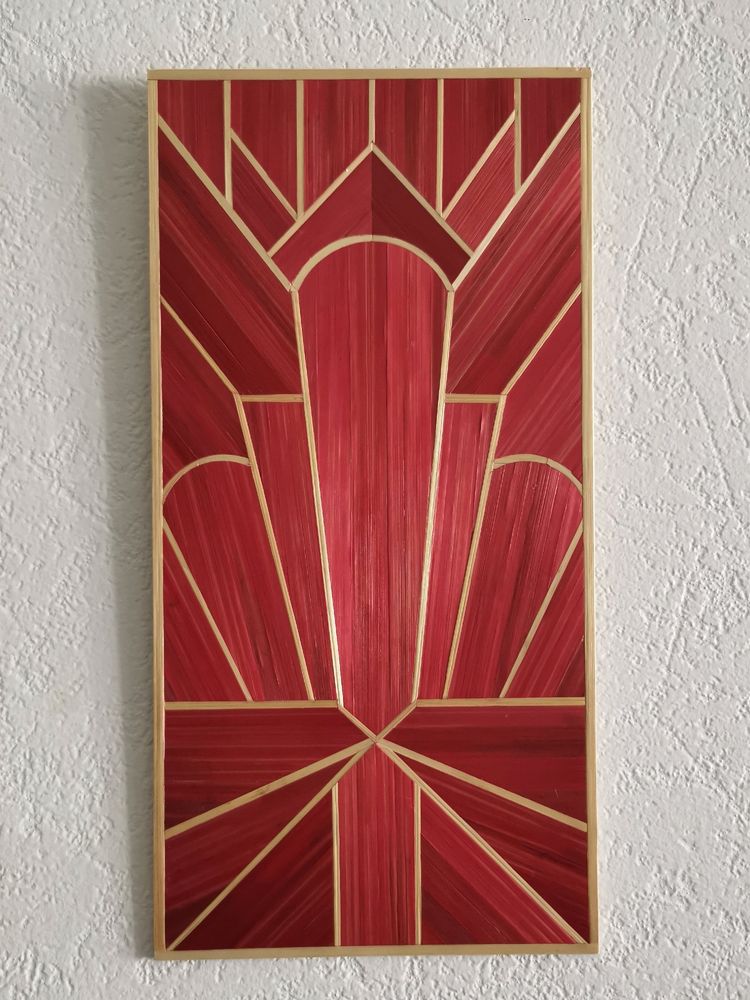 Panneau art déco en marqueterie de paille, style architectural, paille rouge et liseré tabac. 15*30cm