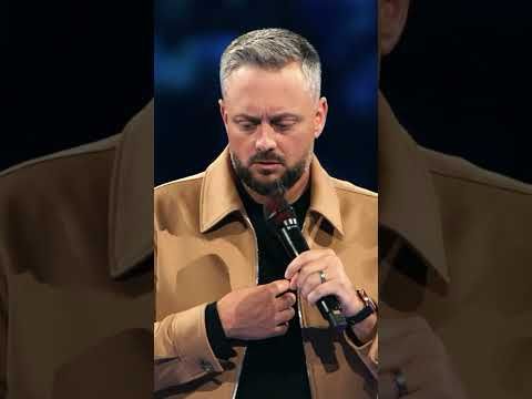 Nate Bargatze | What Muscle Is In The Middle