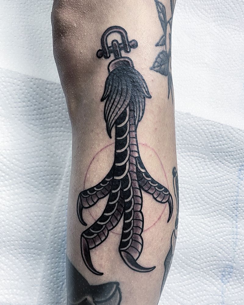 claw for manon <3
.
.
.
#blacktattoo #blacktattooart #blxckink #darkartists #onlyblackart #germantattooers #blackworkers #tattooartist 
#traditional #traditionaltattoo #blackworktattoo #blackwork #tattoo #tattoos #inked #fyp #foryoupage 

#mönchengladbach 
#saintblacktattoo