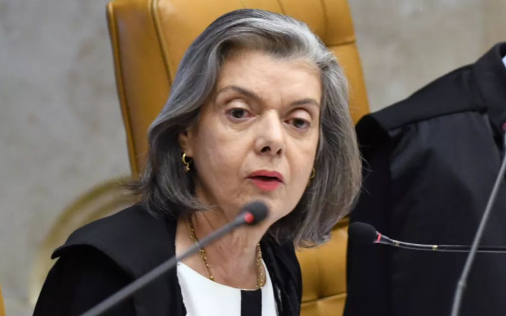 Cármen Lúcia critica bets: "Abuso dos mais vulneráveis para lucro fácil"