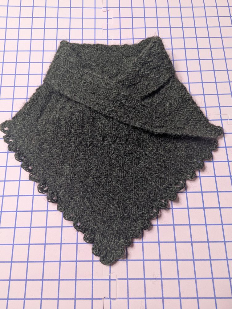 V-neck cowl scarf, finished. 
